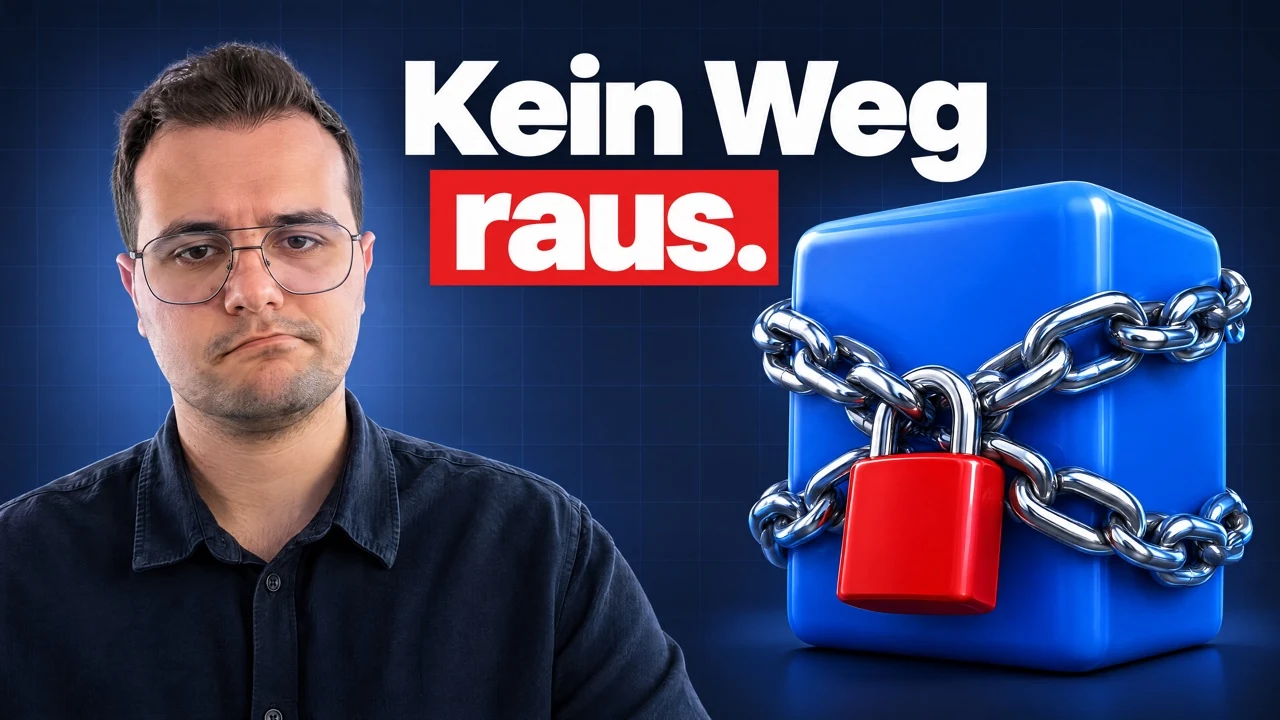 Marcel vor einem Schloss mit Ketten, daneben die Aufschrift "Kein Weg raus."